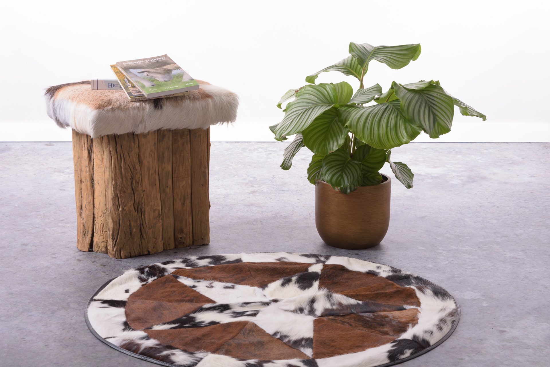 Handgenähter Patchwork Kuhfell Teppich 100 cm