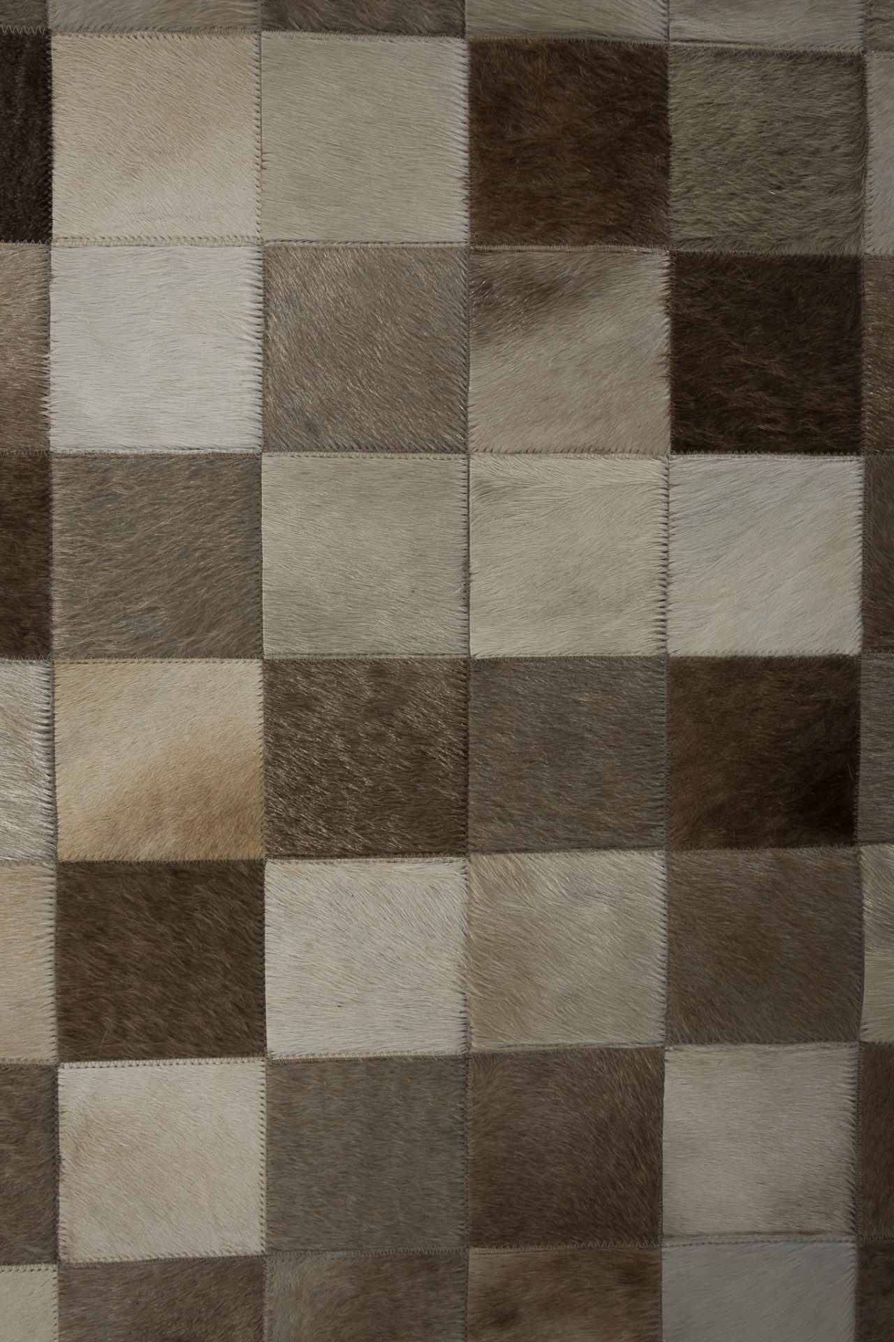 Handgenähter Patchwork Kuhfell Teppich 180x120 cm