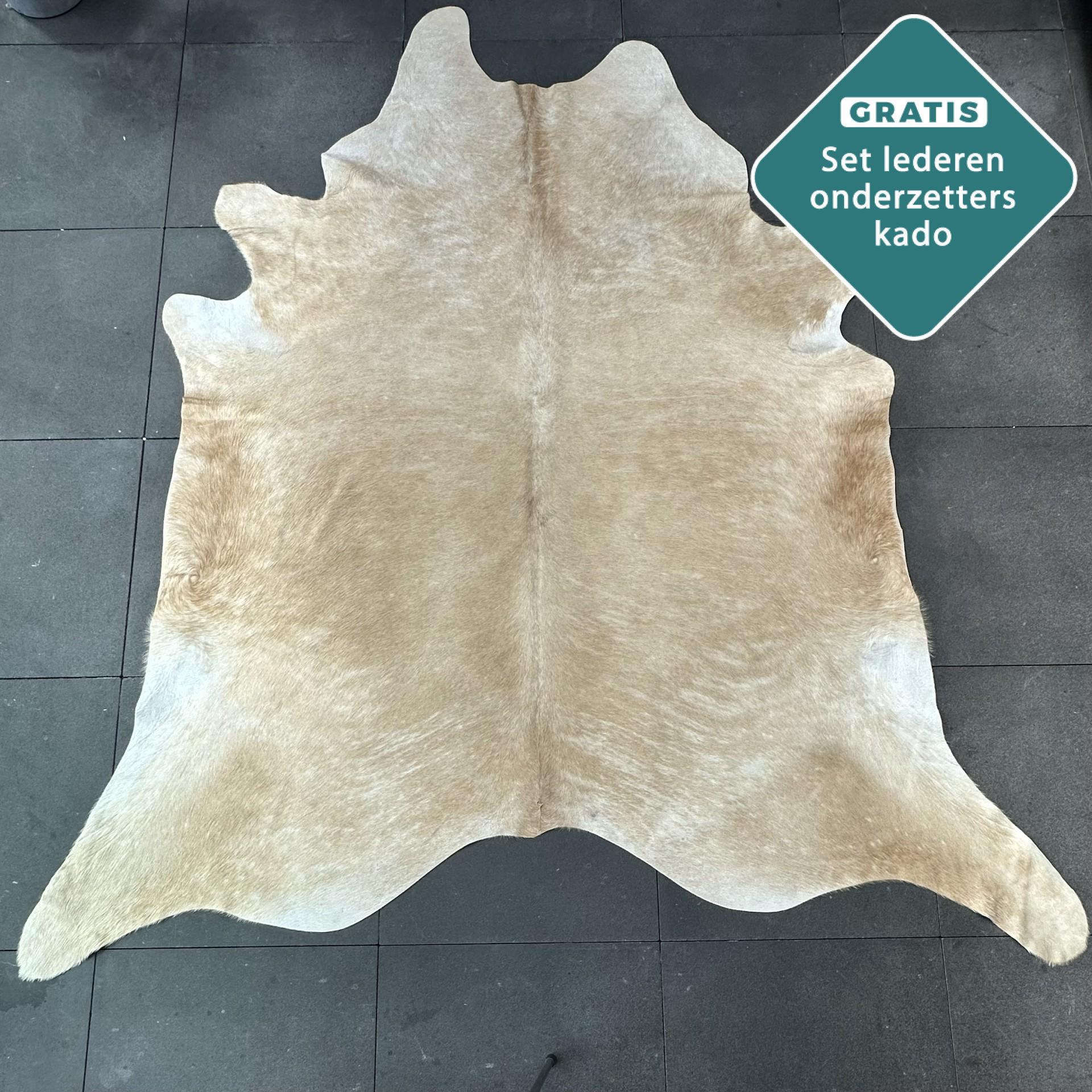 Kuhfell Teppich sandfarben beige Detailansicht natürliche Zeichnung