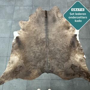 Kuhfell Teppich kastanienbraun Detailansicht natürliche Zeichnung