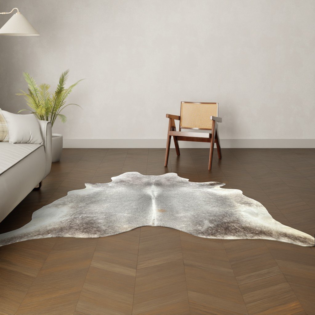 Natürliches Rinderfell dunkelgrau 230x200 cm Nahaufnahme Fell-Muster