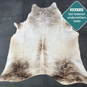 Kuhfell Teppich creme braun Detailansicht natürliche Zeichnung