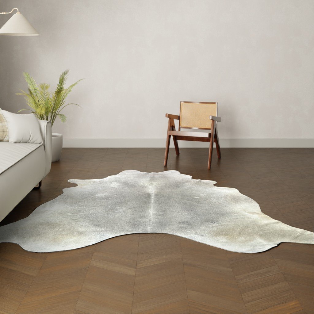 Natürliches Rinderfell grau 240x220 cm Nahaufnahme Fell-Muster