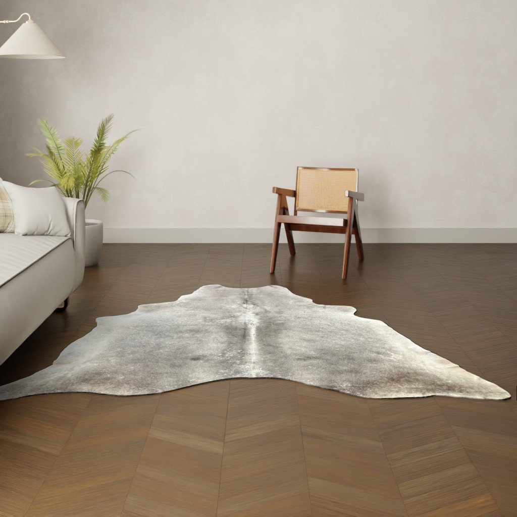 Natürliches Rinderfell dunkelgrau 220x210 cm Nahaufnahme Fell-Muster