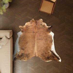 Kuhfell mittelbraun weiss 230x210 cm als Wohnzimmer Teppich
