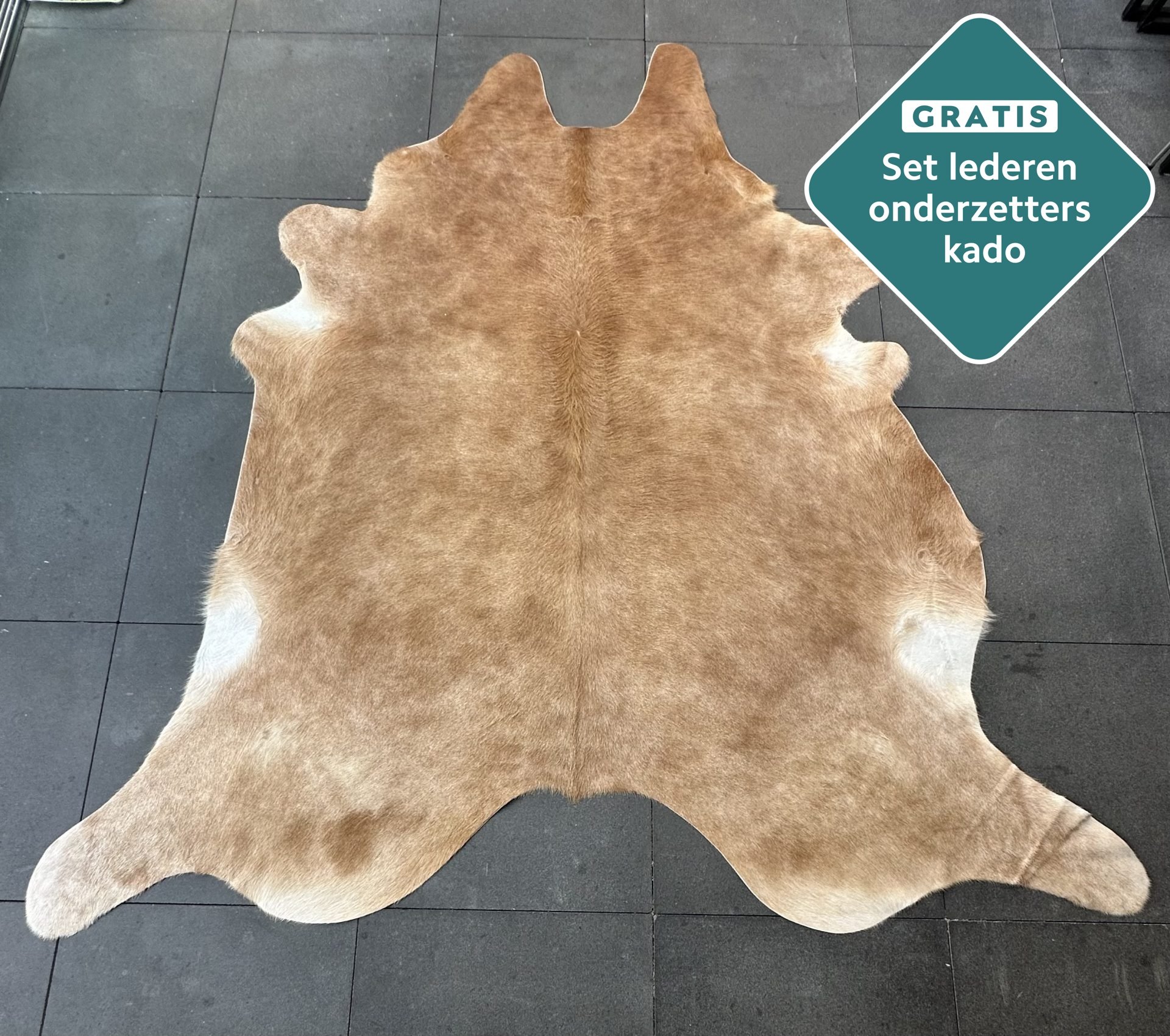 Kuhfell Teppich warmbraun Detailansicht natürliche Zeichnung