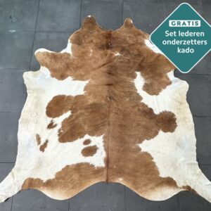 Kuhfell Teppich braun-weiss gefleckt Detailansicht natürliche Zeichnung