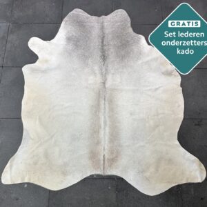 Kuhfell Teppich weiss grau Detailansicht natürliche Zeichnung