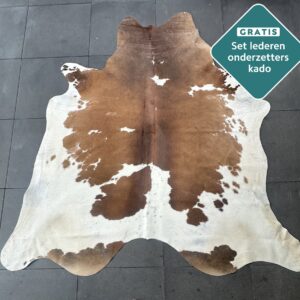 Kuhfell Teppich braun-weiss gefleckt Detailansicht natürliche Zeichnung
