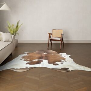 Natürliches Rinderfell braun-weiss gefleckt 230x220 cm Nahaufnahme Fell-Muster