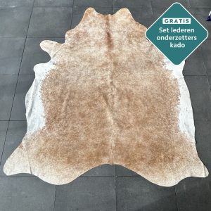 Kuhfell Teppich braun-weiss Detailansicht natürliche Zeichnung