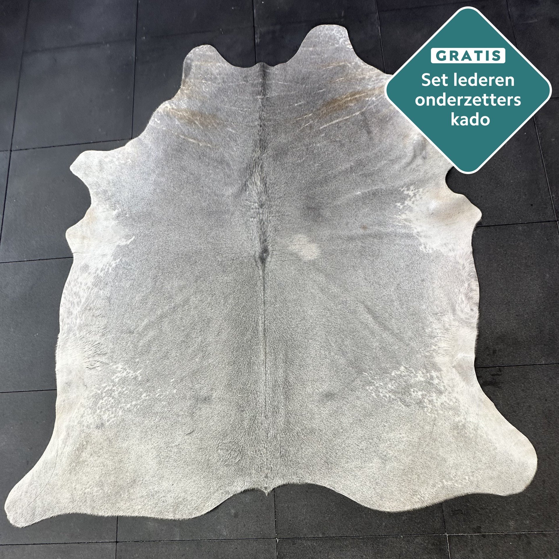 Kuhfell Teppich dunkelgrau Detailansicht natürliche Zeichnung