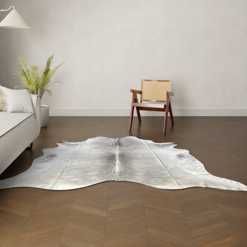 Natürliches Rinderfell grau weiss 230x210 cm Nahaufnahme Fell-Muster