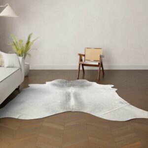 Natürliches Rinderfell grau schwarz 260x240 cm Nahaufnahme Fell-Muster