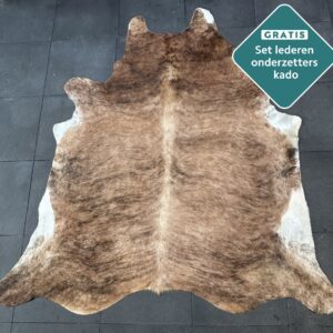 Natürliches Rinderfell gestromt 210x200 cm Nahaufnahme Fell-Muster