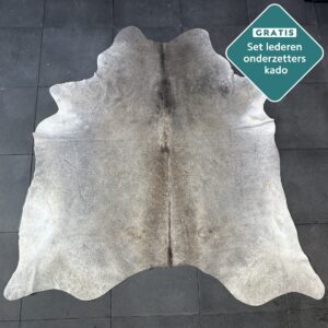 Kuhfell Teppich taupe dunkelgrau Detailansicht natürliche Zeichnung