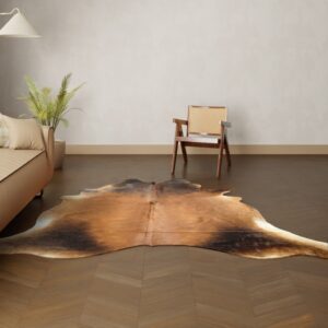 Natürliches Rinderfell warmbraun 250x240 cm Nahaufnahme Fell-Muster