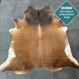 Kuhfell Teppich braun-weiss Detailansicht natürliche Zeichnung