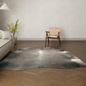 Natürliches Rinderfell dunkelbraun 250x220 cm Nahaufnahme Fell-Muster