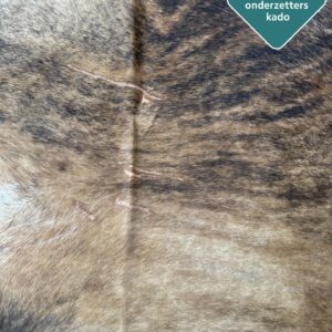 Natürliches Rinderfell braun 220x200 cm Nahaufnahme Fell-Muster