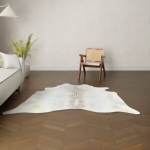 Natürliches Rinderfell gebrochen weiss beige 200x190 cm Nahaufnahme Fell-Muster