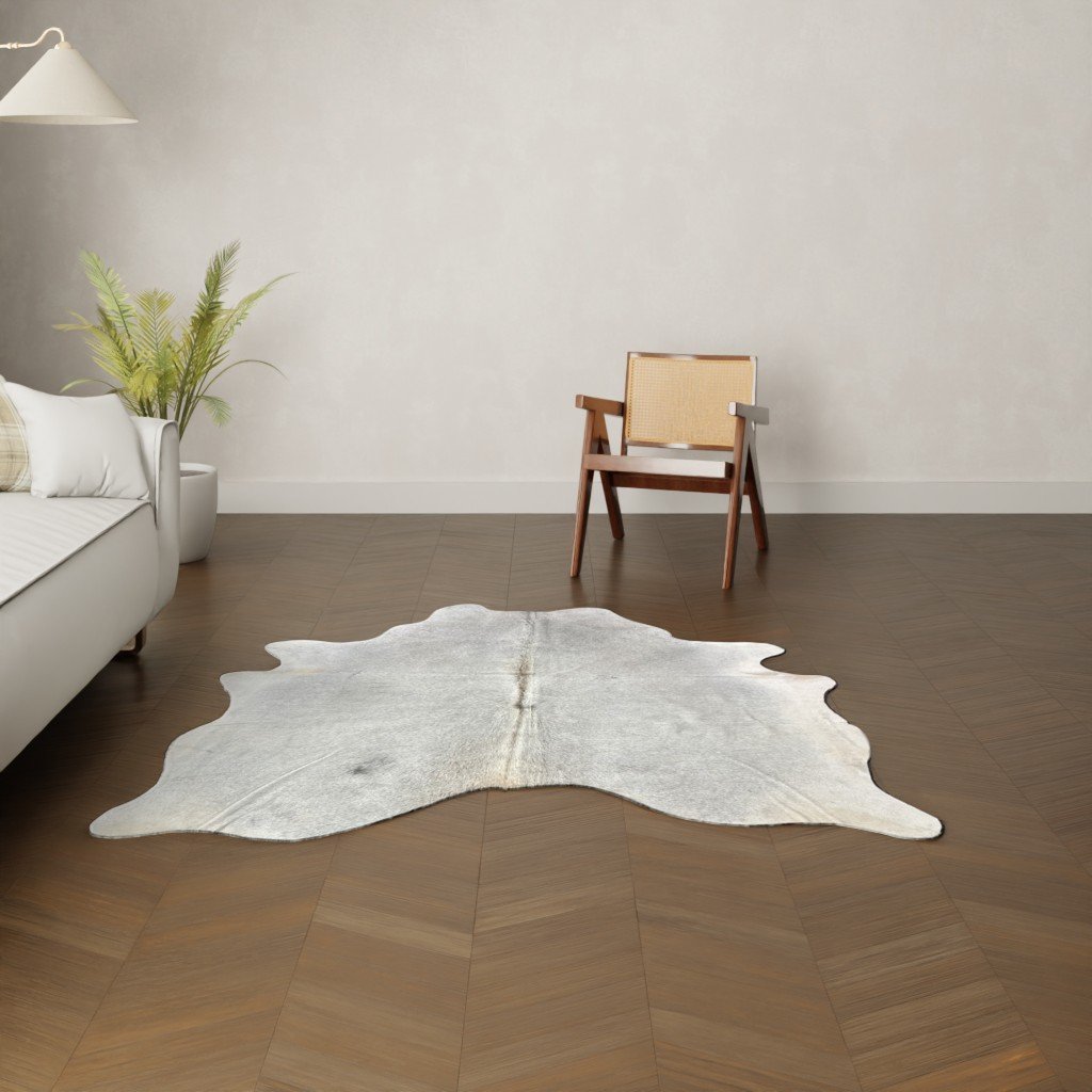 Natürliches Rinderfell grau 180x160 cm Nahaufnahme Fell-Muster