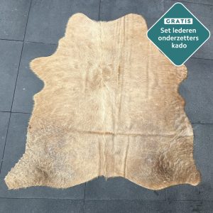 Kuhfell Teppich mittelbraun Detailansicht natürliche Zeichnung