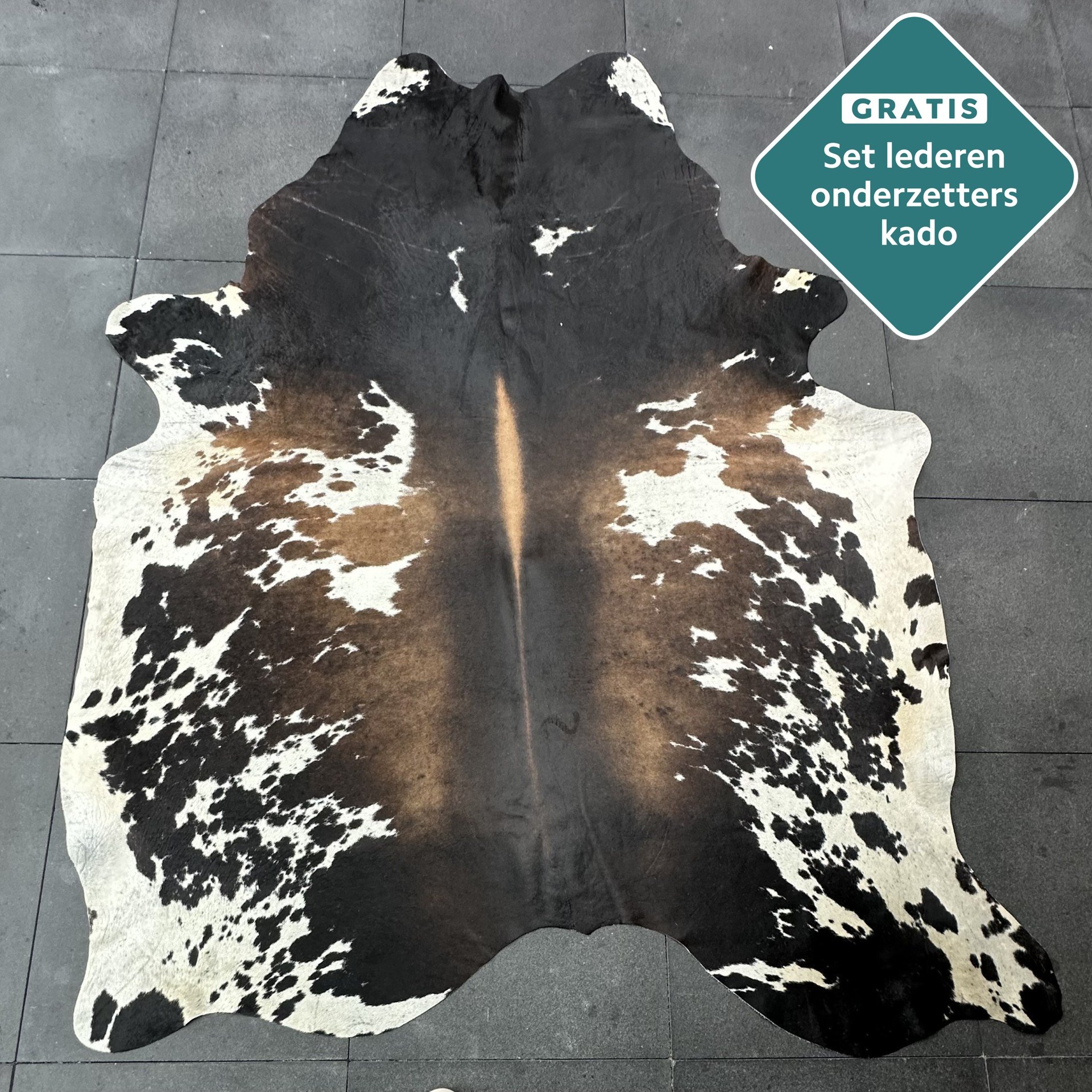 Kuhfell Teppich Tricolor Detailansicht natürliche Zeichnung