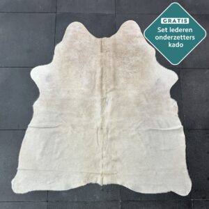 Kuhfell Teppich cremeweiss Detailansicht natürliche Zeichnung