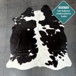 Kuhfell Teppich bunt gefleckt Detailansicht natürliche Zeichnung