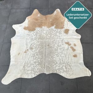 Kuhfell Teppich braun-weiss gefleckt Detailansicht natürliche Zeichnung