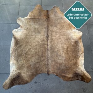 Kuhfell Teppich dunkel Taupe Detailansicht natürliche Zeichnung