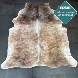 extra großes Kuhfell hellbraun beige weiß Boden