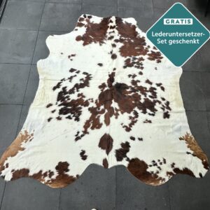 Kuhfell-Teppich Tricolor 260x240 cm. KOLOSSAL