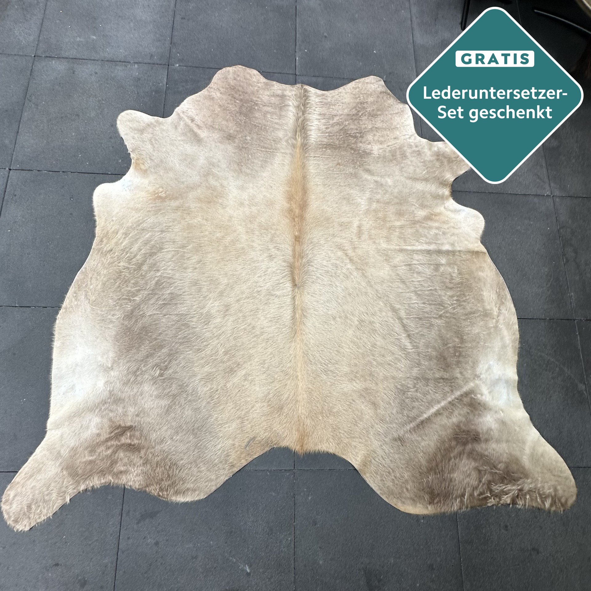 Kuhfell-Teppich kupfer 200x210 cm. KLEIN