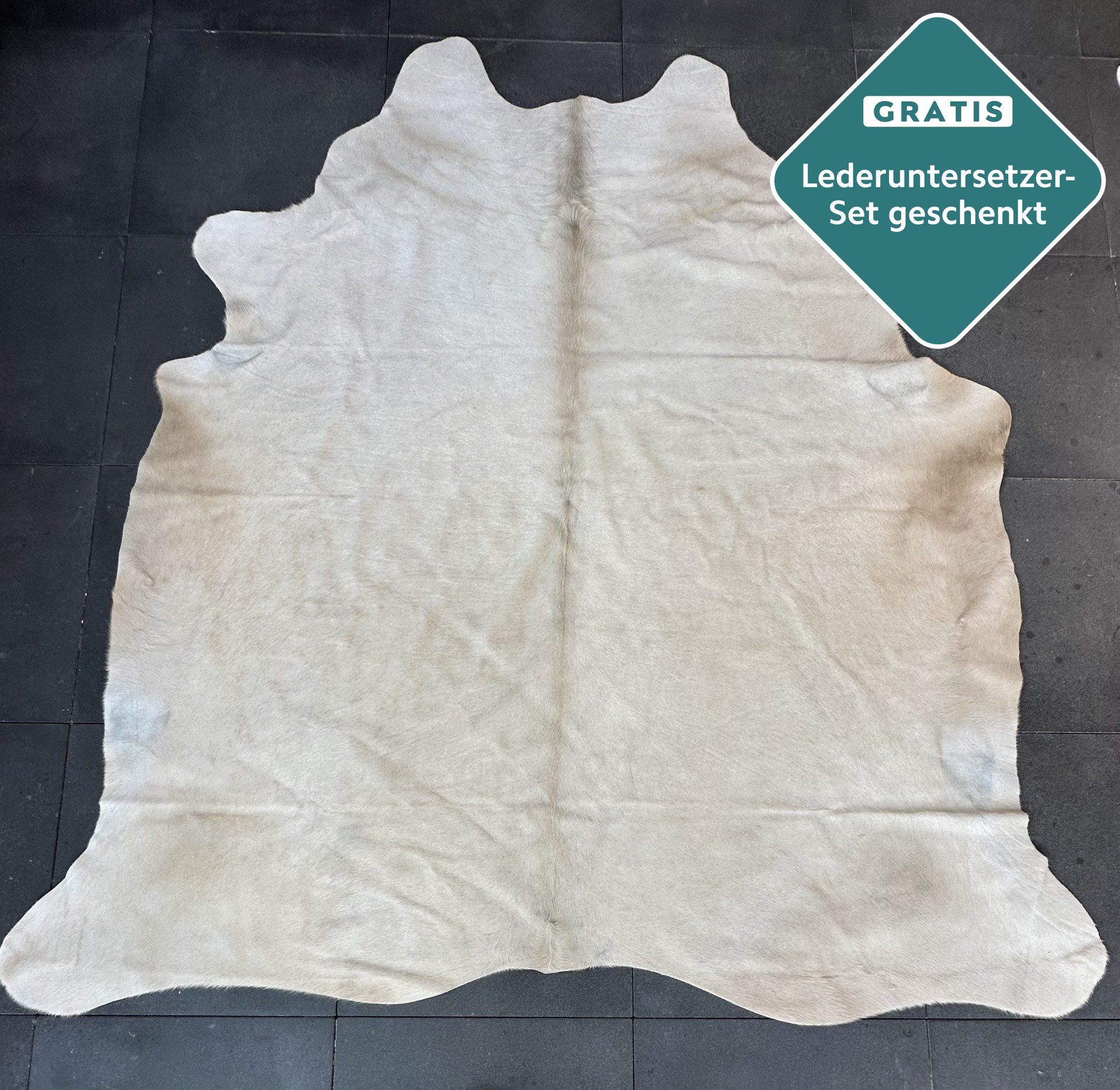 Kuhfell-Teppich gebrochen weiß beige 240x230 cm. XL-EXTRA