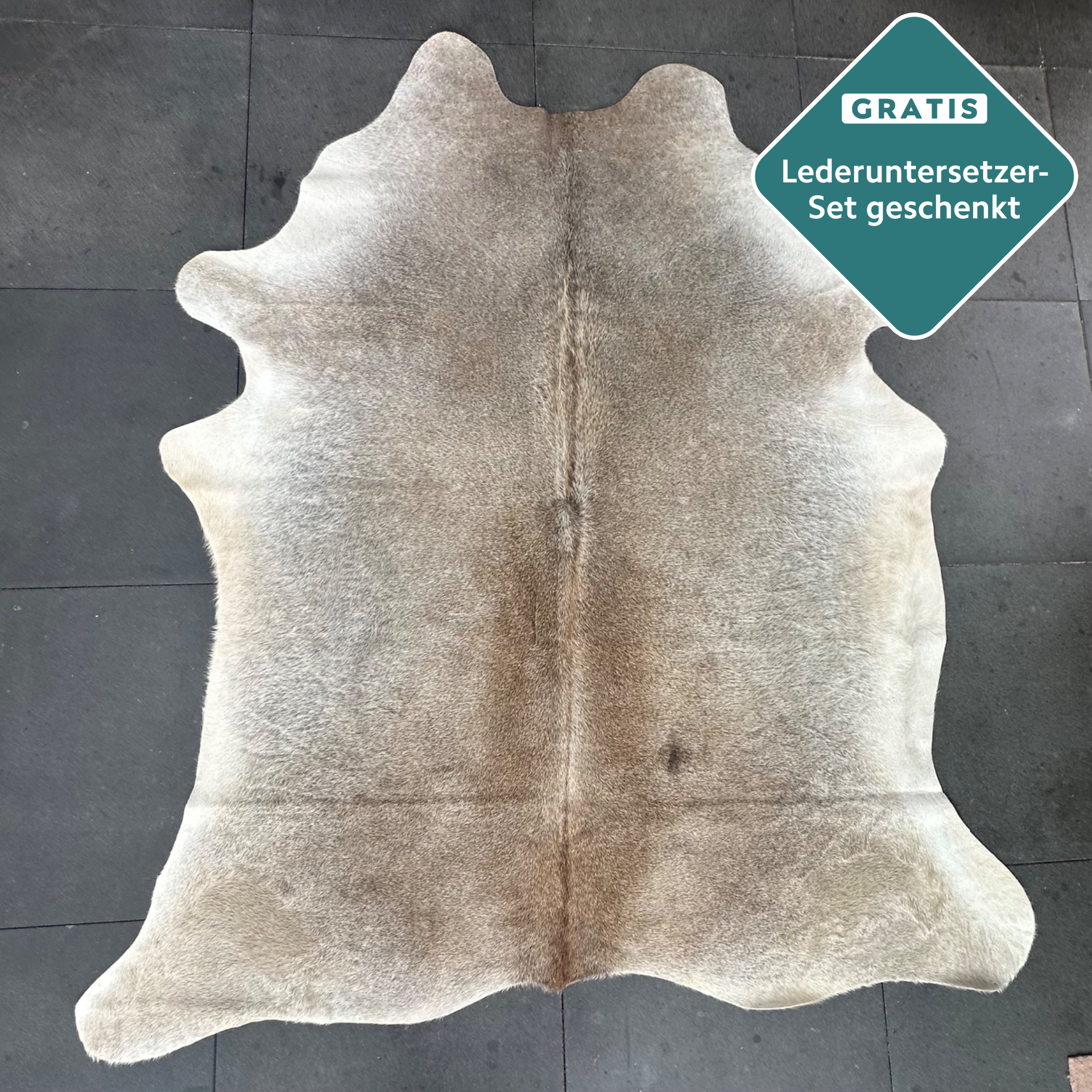kleines Kuhfell hellbraun beige grau Teppich