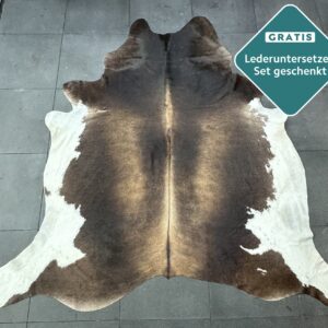 Kuhfell Teppich braun-weiss Detailansicht natürliche Zeichnung