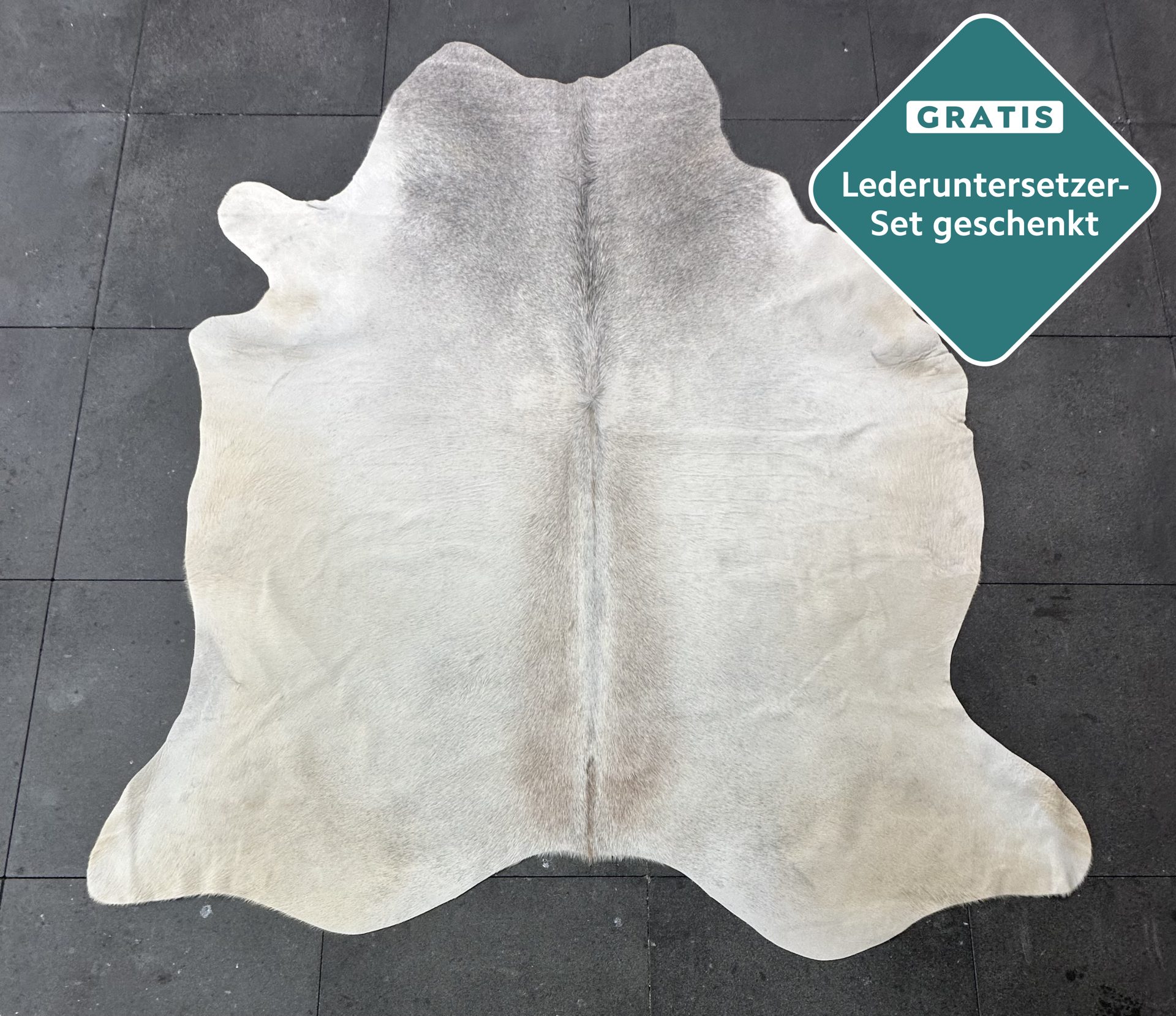 Kuhfell Teppich weiss grau Detailansicht natürliche Zeichnung
