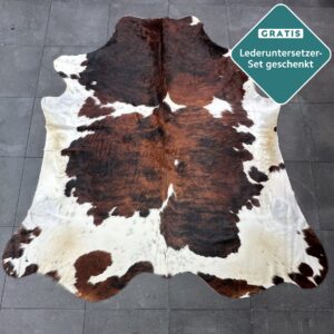 Kuhfell-Teppich Tricolor 280x250 cm. KOLOSSAL