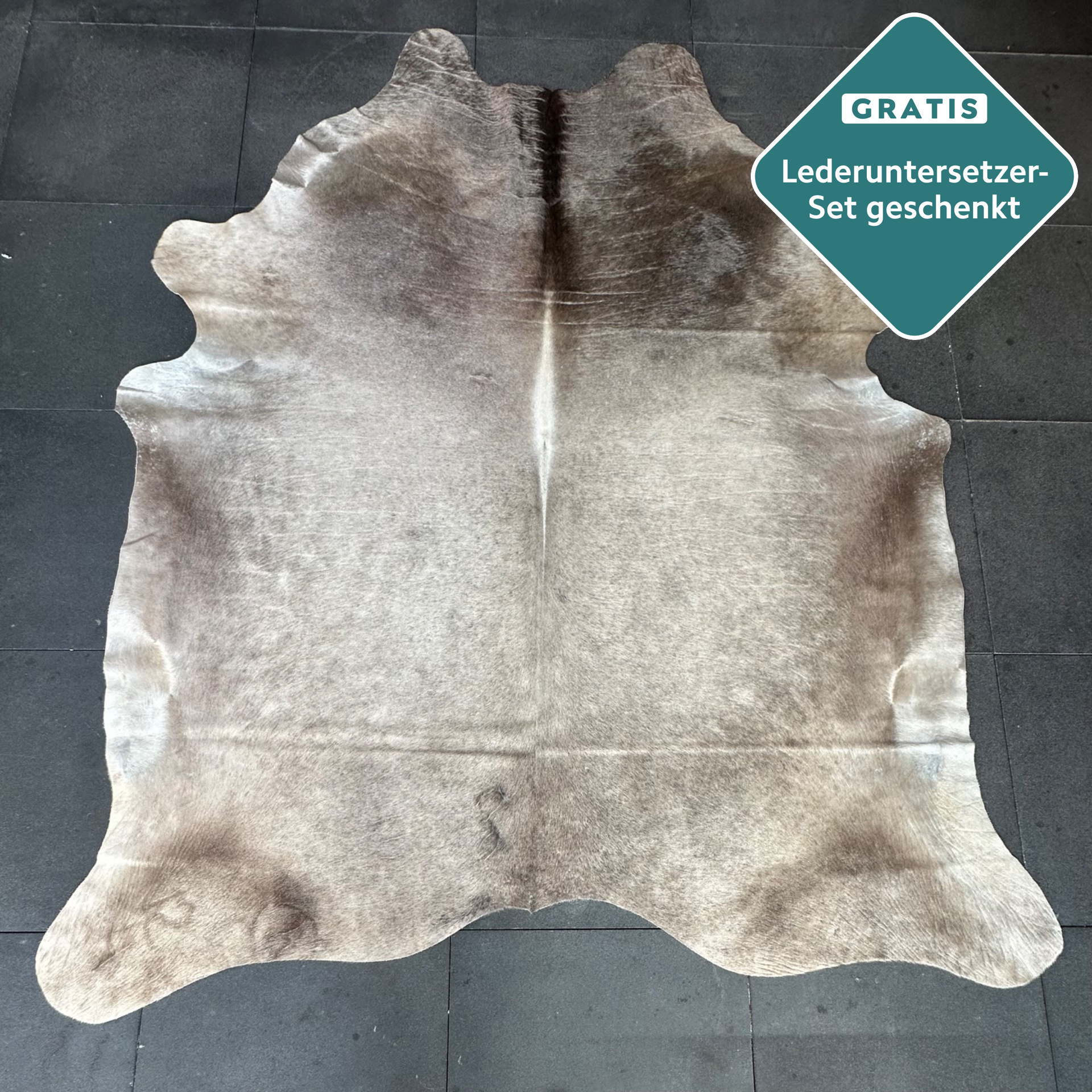 riesiges Kuhfell taupe Boden