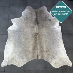 Kuhfell Teppich taupe dunkelgrau Detailansicht natürliche Zeichnung