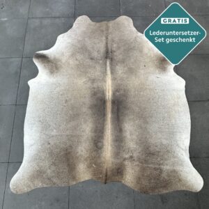 Kuhfell Teppich taupe dunkelgrau Detailansicht natürliche Zeichnung