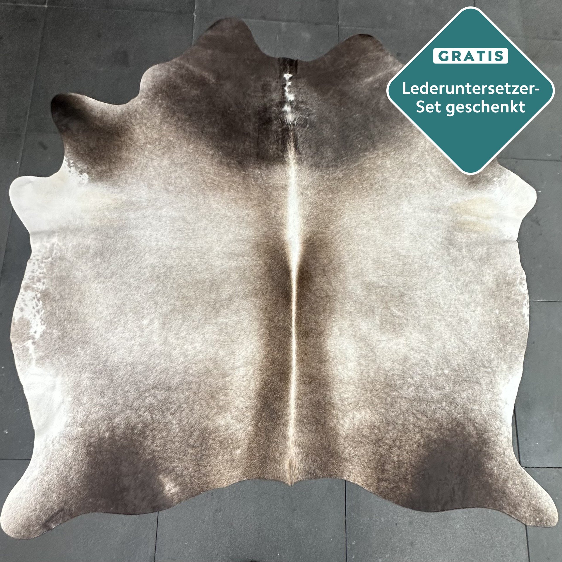 Kuhfell Teppich taupe grau Detailansicht natürliche Zeichnung
