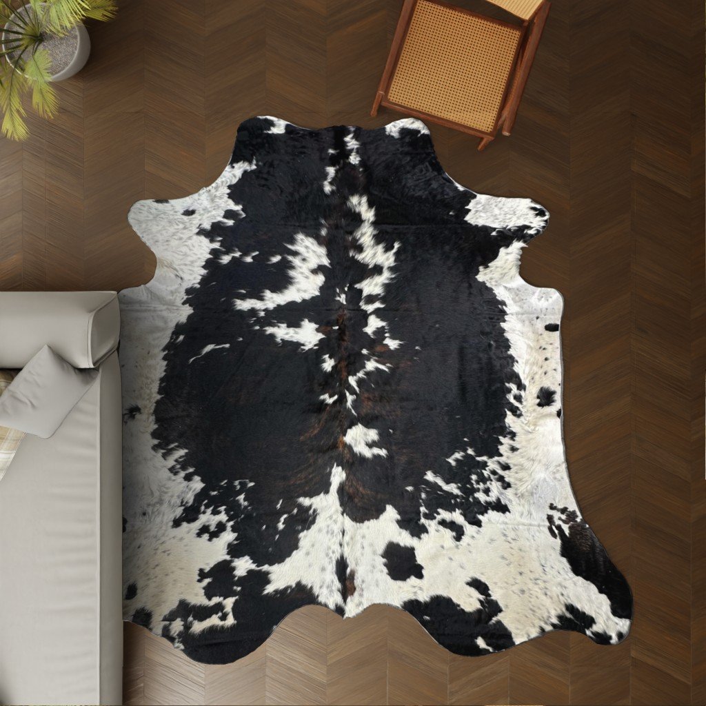 Kuhfell-Teppich Tricolor 270x230 cm. KOLOSSAL