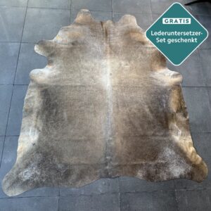 Kuhfell Teppich dunkel Taupe Detailansicht natürliche Zeichnung