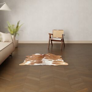 Mini-Kuhfell hellbraun weiß gefleckt 130x130 cm.