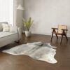 Kuhfell-Teppich Champagne grau taupe 190x190 cm. KLEIN