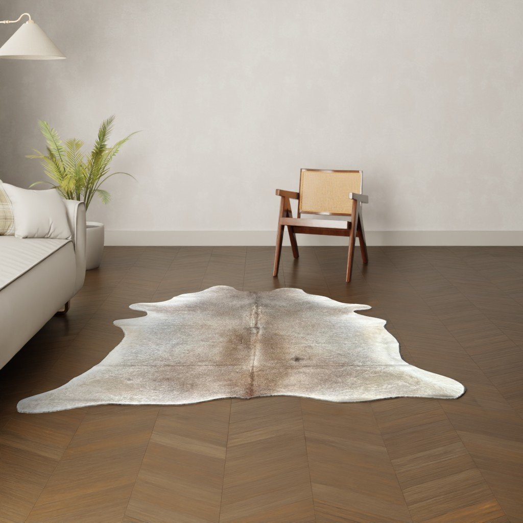 Kuhfell-Teppich hellbraun beige grau 200x170 cm. KLEIN