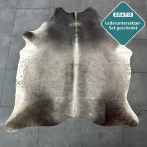 Kuhfell Teppich schwarz grau Detailansicht natürliche Zeichnung